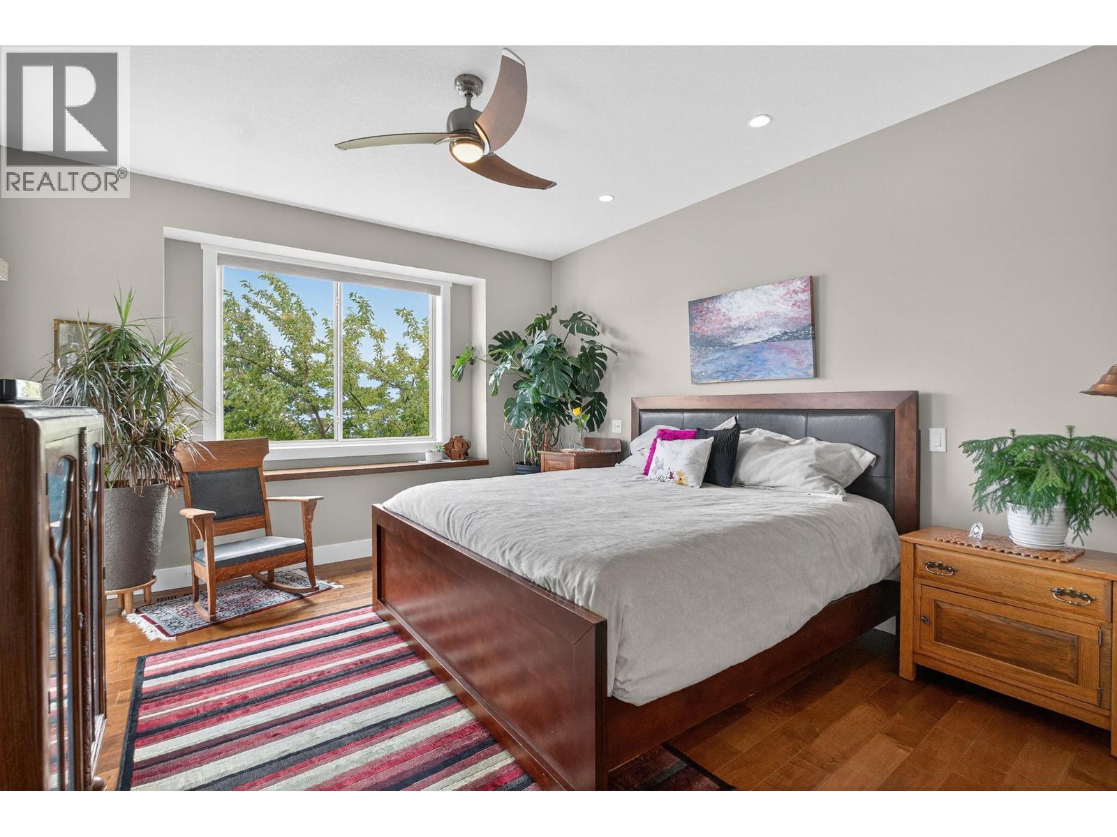 3751 Lornell Court, Peachland, BC - Indoor Photo Showing Bedroom