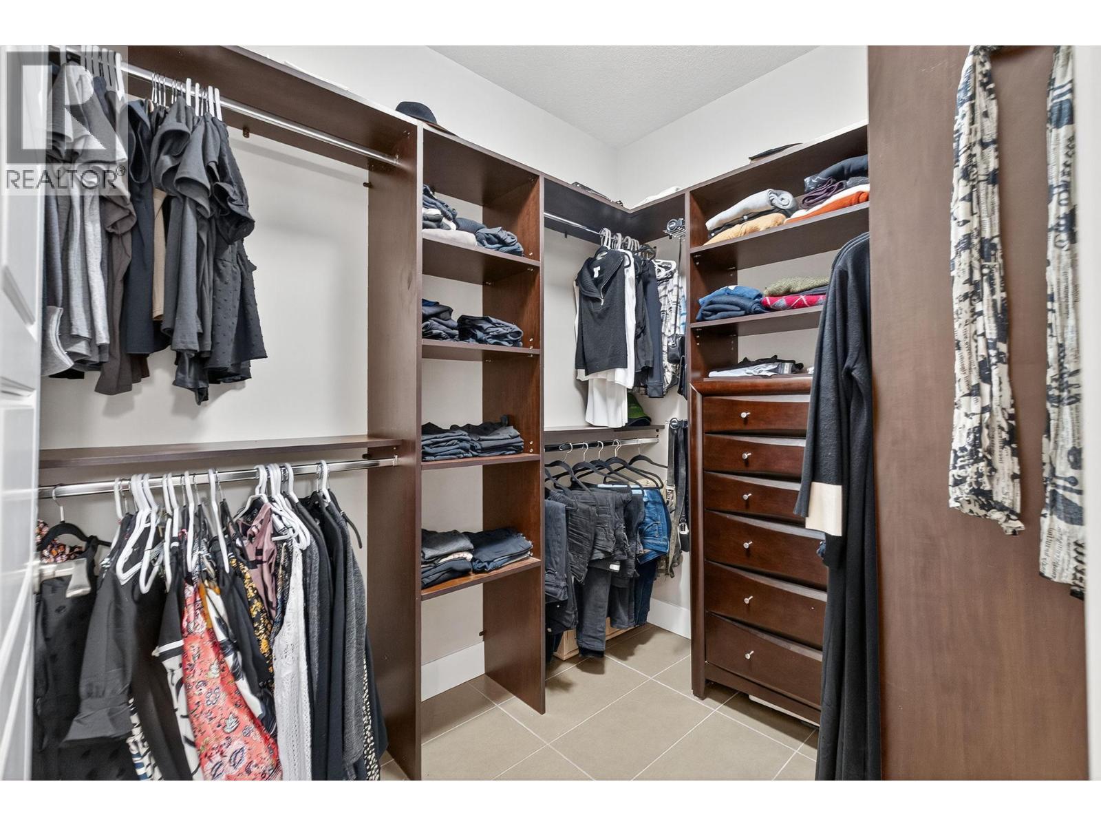 3751 Lornell Court, Peachland, BC - Indoor With Storage