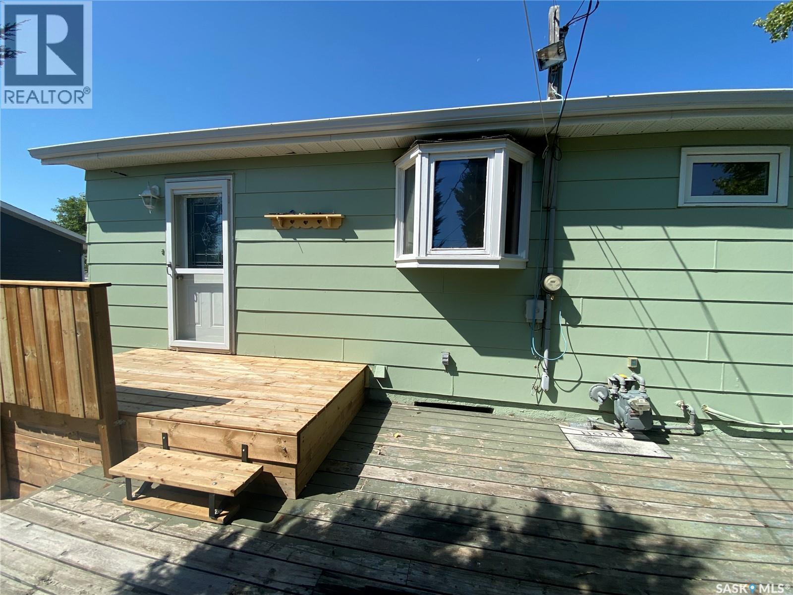 216 3Rd Street E, Frontier, SK - Outdoor With Deck Patio Veranda With Exterior