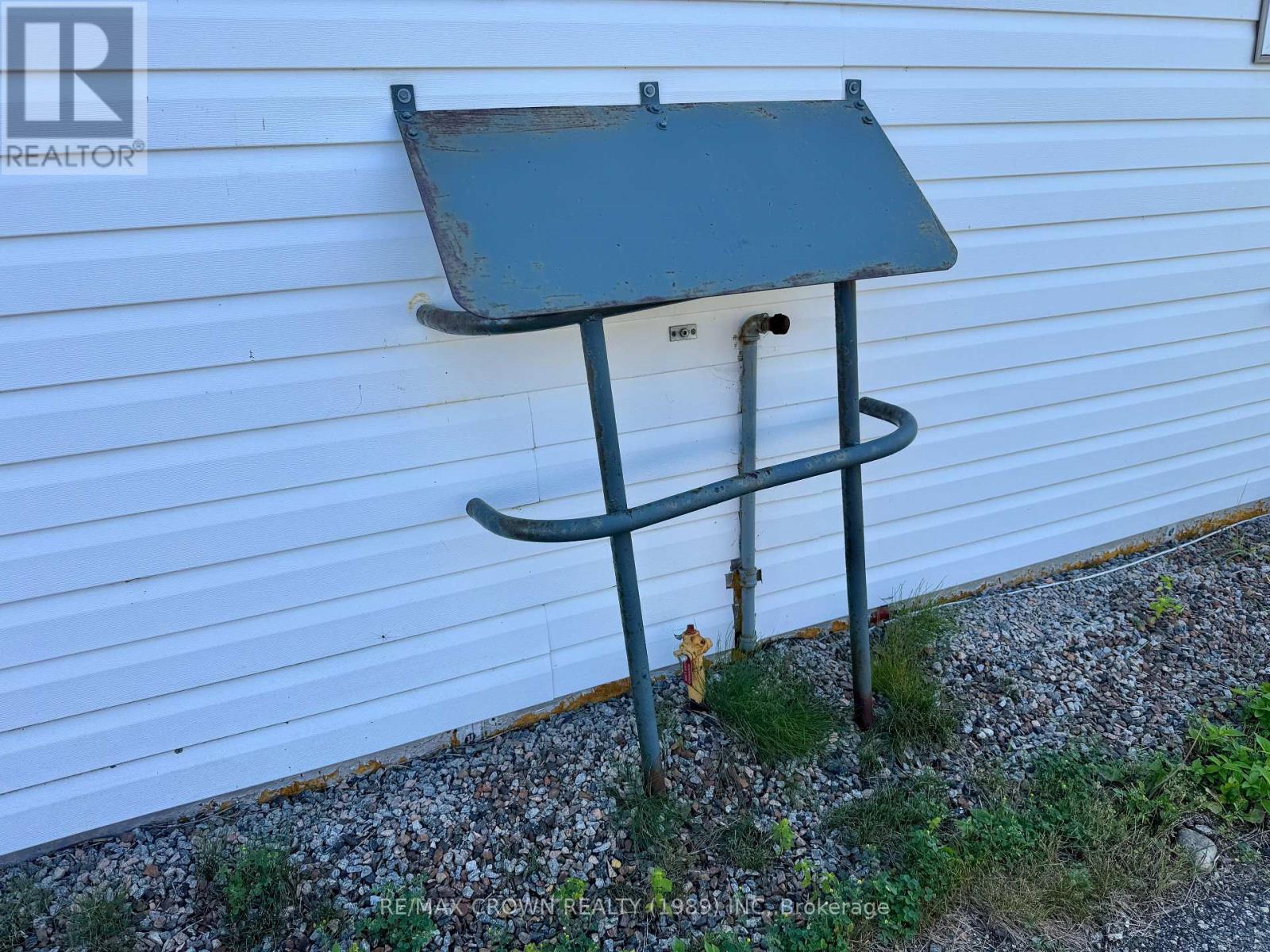 17 Lemarier Street, Kapuskasing, ON - Outdoor