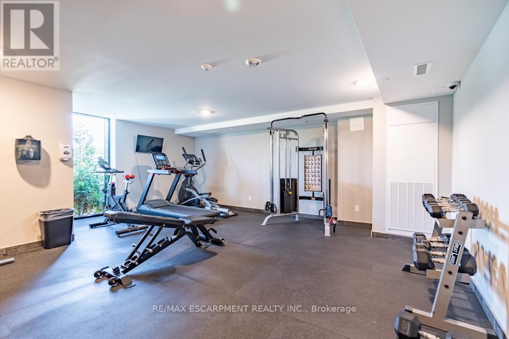 213 - 30 Hamilton Street S, Hamilton, ON - Indoor Photo Showing Gym Room