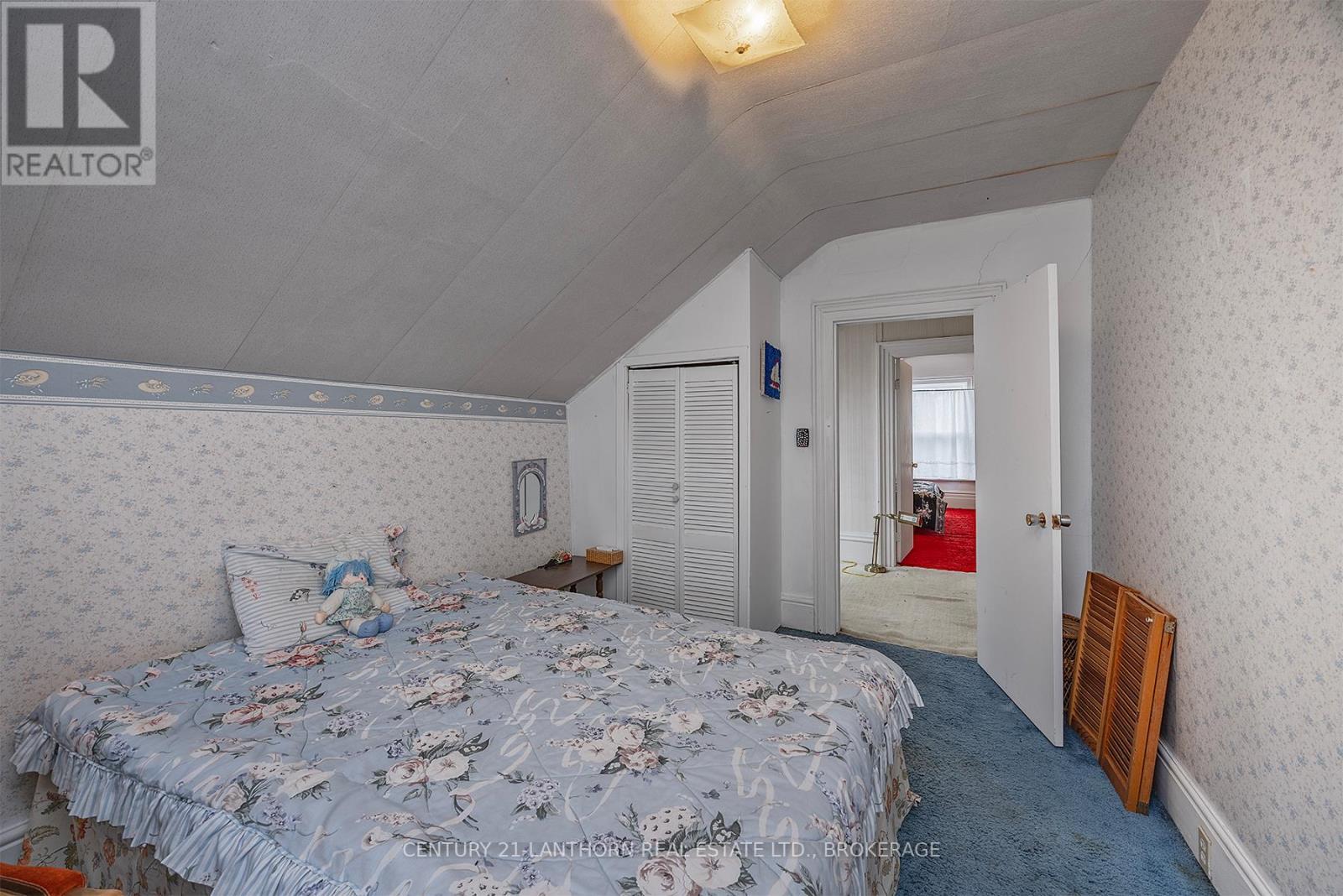 38 Fitchett Road, Greater Napanee (Greater Napanee), ON - Indoor Photo Showing Bedroom