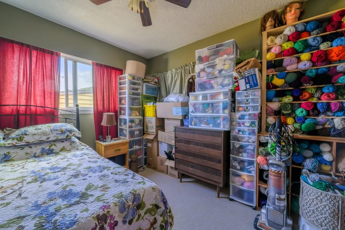 2257/2259 Valleyview Drive, Kamloops, BC - Indoor Photo Showing Bedroom
