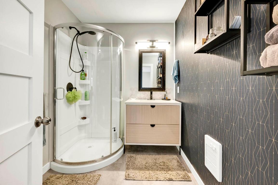 1615 Birch Island Lost Crk Road, Clearwater, BC - Indoor Photo Showing Bathroom