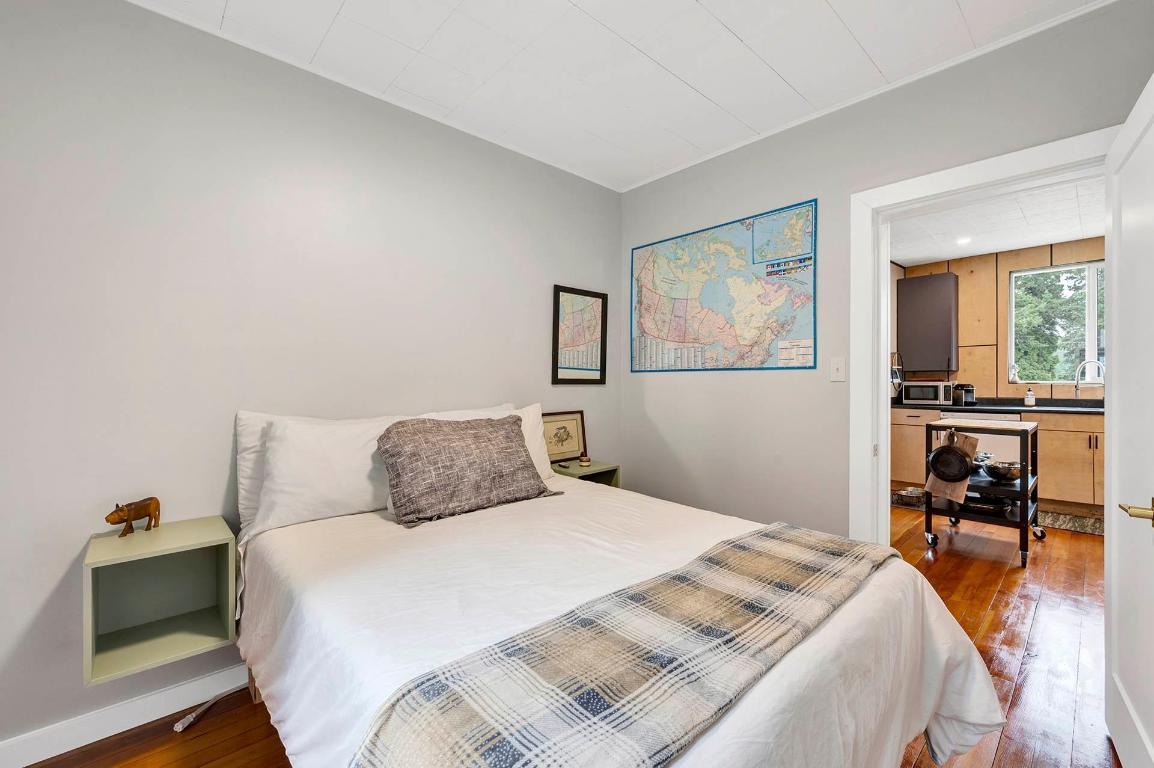 1615 Birch Island Lost Crk Road, Clearwater, BC - Indoor Photo Showing Bedroom