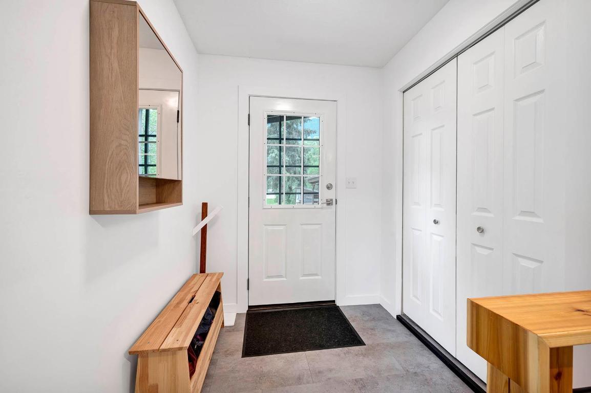 1615 Birch Island Lost Crk Road, Clearwater, BC - Indoor Photo Showing Other Room