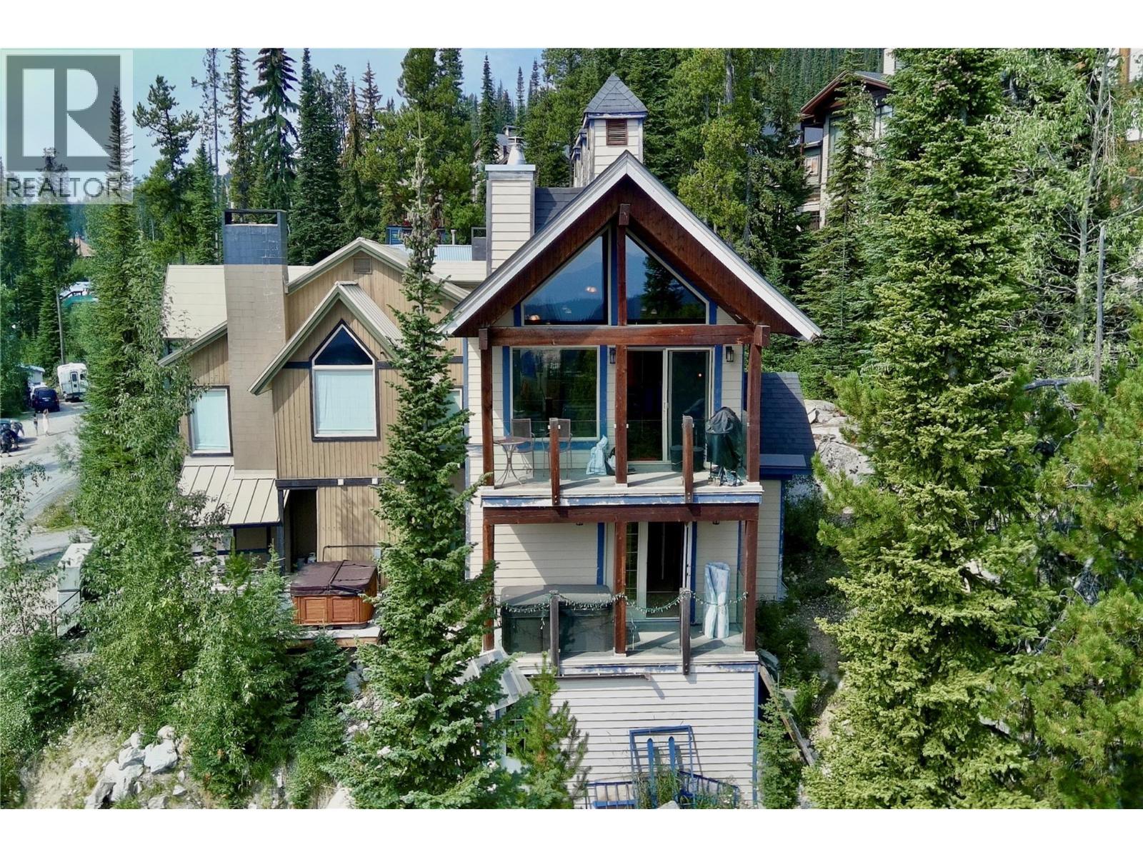 5890 Snow Pines Crescent, Big White, BC - Outdoor