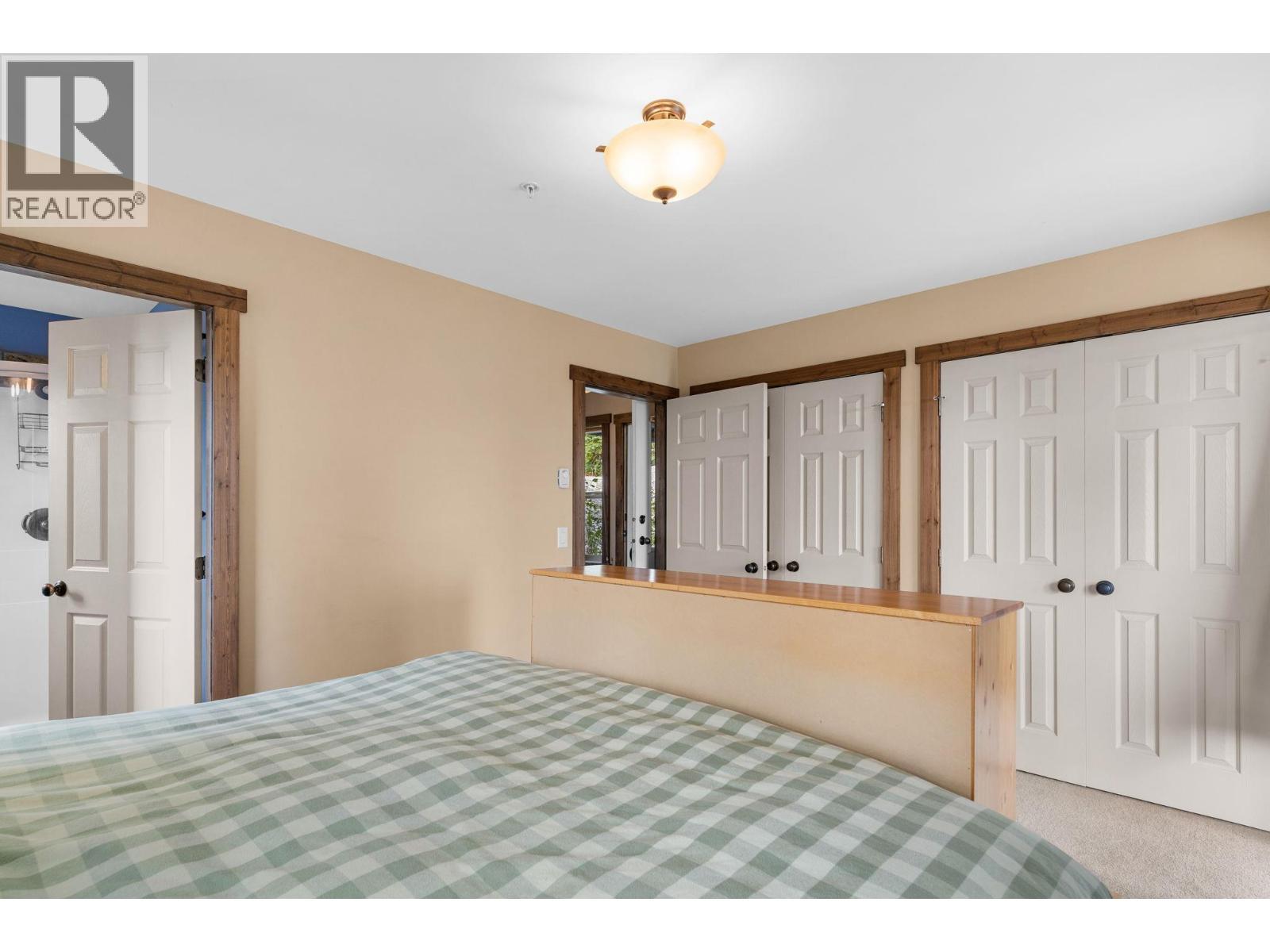 master - 5890 Snow Pines Crescent, Big White, BC - Indoor Photo Showing Bedroom