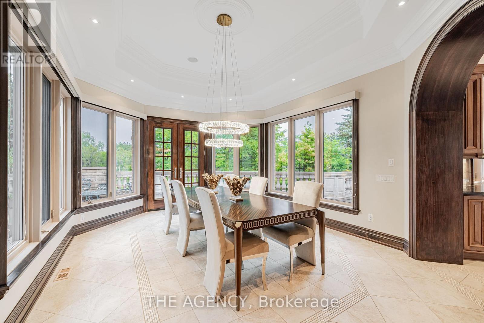 18387 The Gore Road, Caledon, ON - Indoor Photo Showing Dining Room