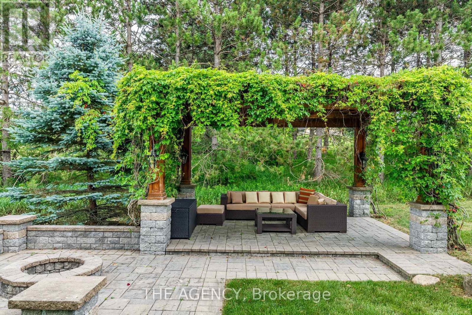 18387 The Gore Road, Caledon, ON - Outdoor