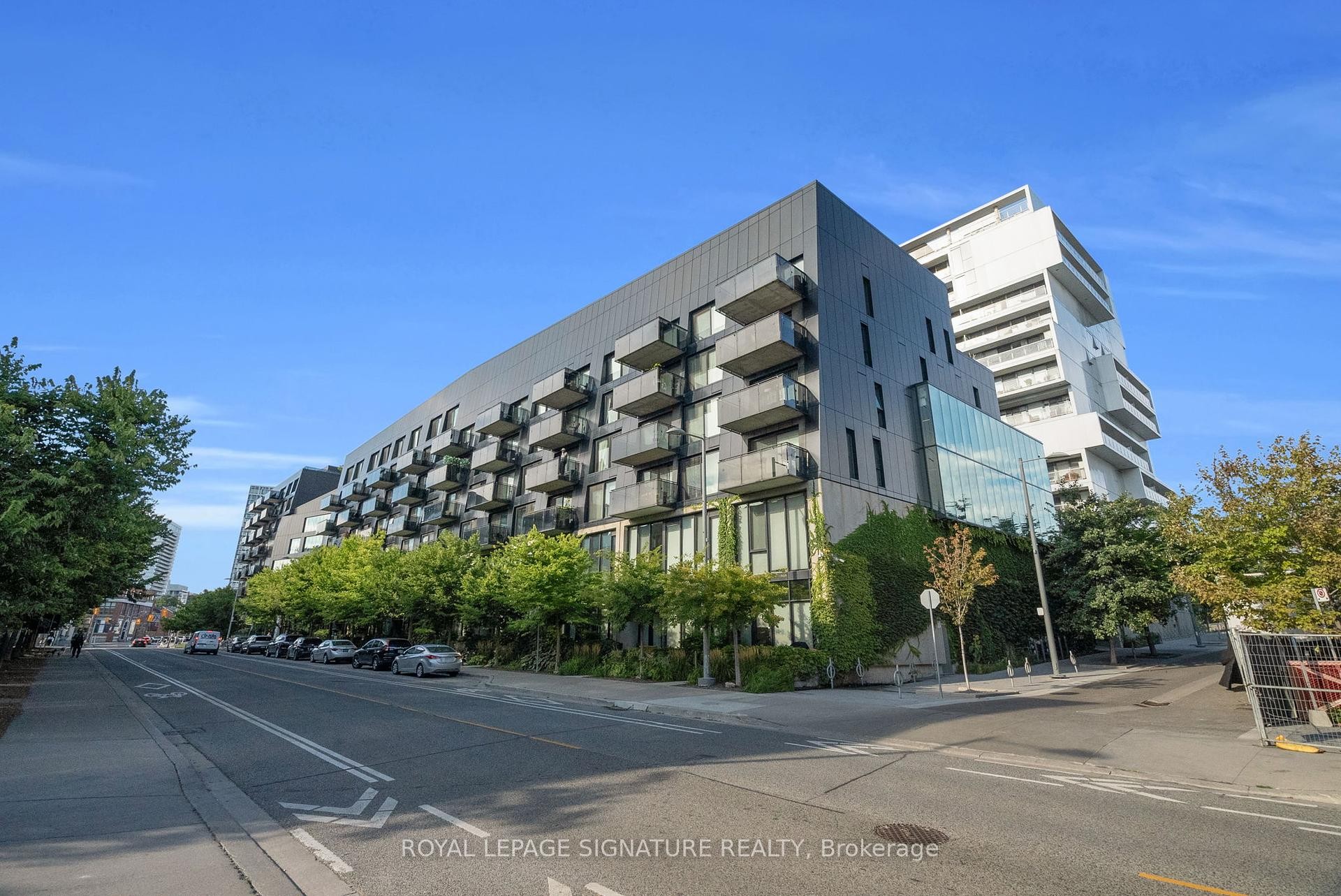 719-32 Trolley Crescent, Toronto, ON - Outdoor