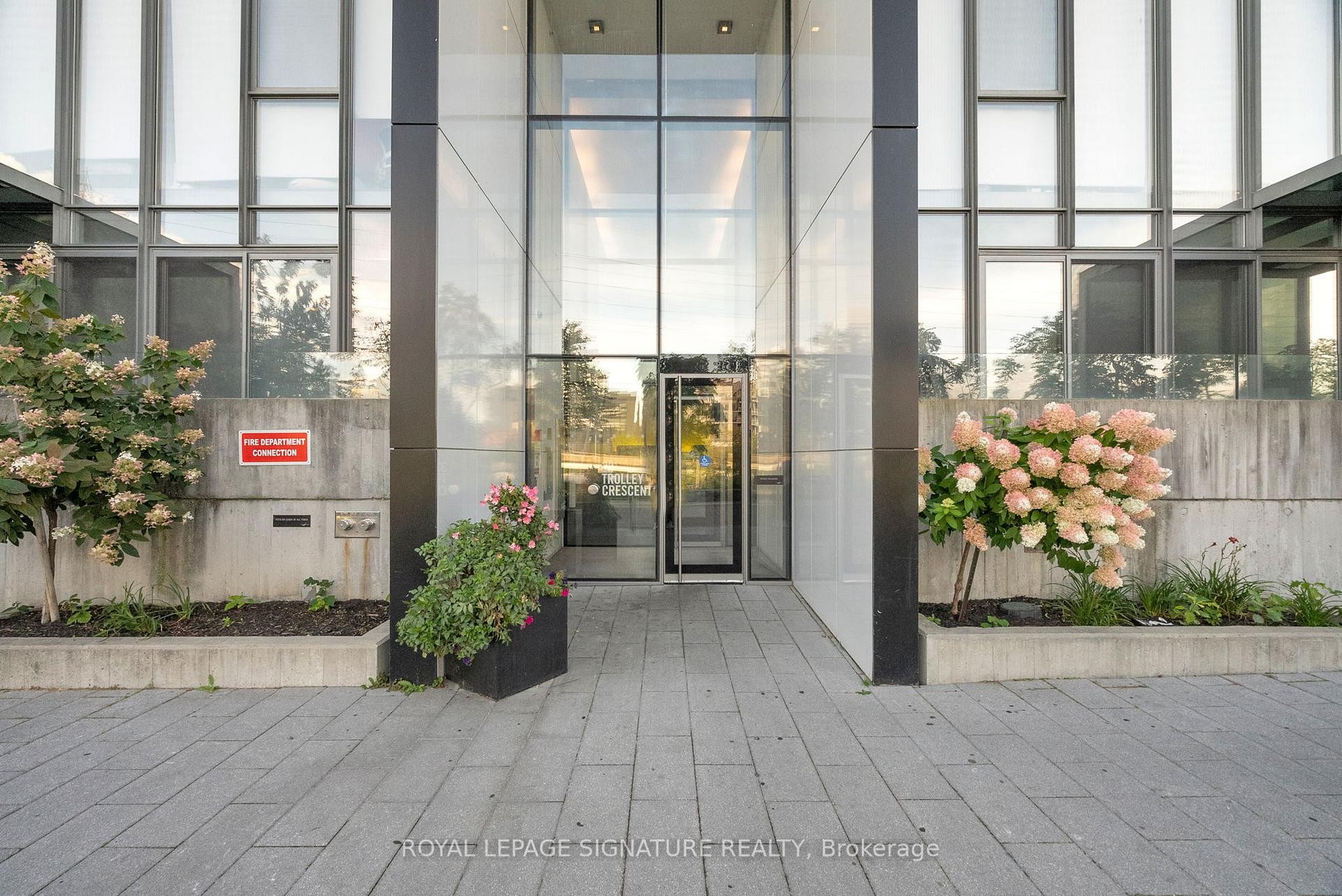 719-32 Trolley Crescent, Toronto, ON - Indoor Photo Showing Other Room