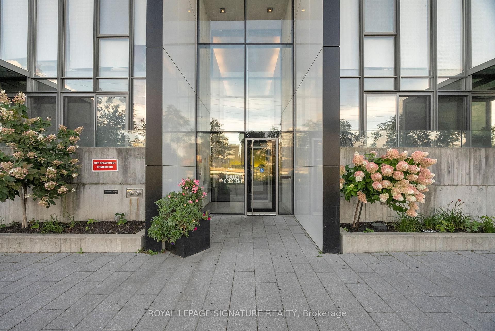 719-32 Trolley Crescent, Toronto, ON - Indoor Photo Showing Other Room