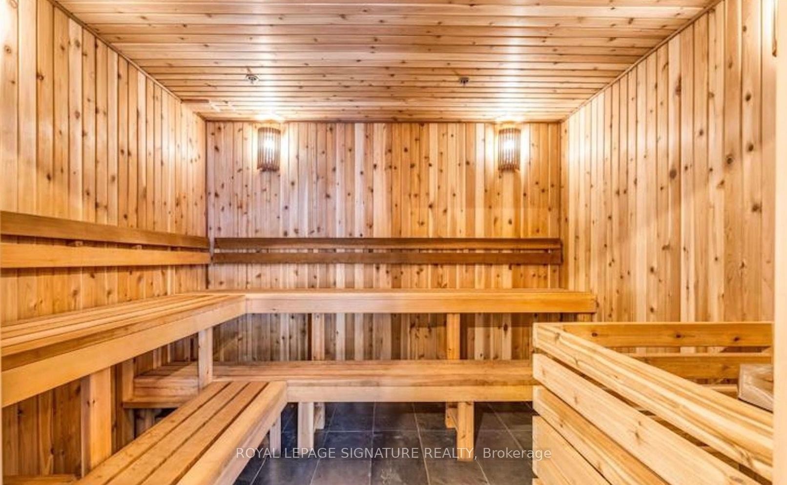 719-32 Trolley Crescent, Toronto, ON - Indoor Photo Showing Other Room