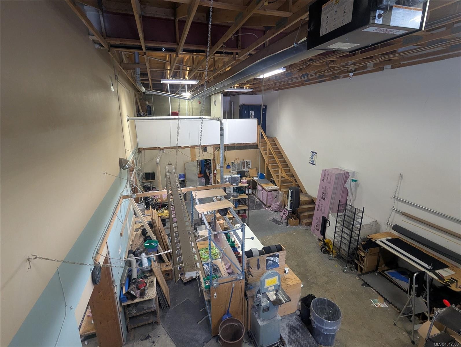 3-744 Fairview Rd, Esquimalt, BC