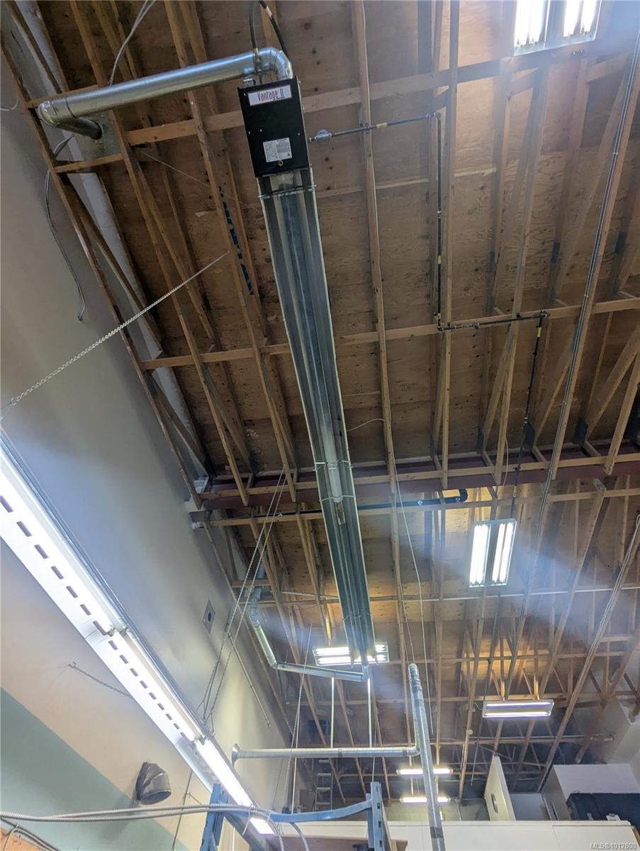 3-744 Fairview Rd, Esquimalt, BC