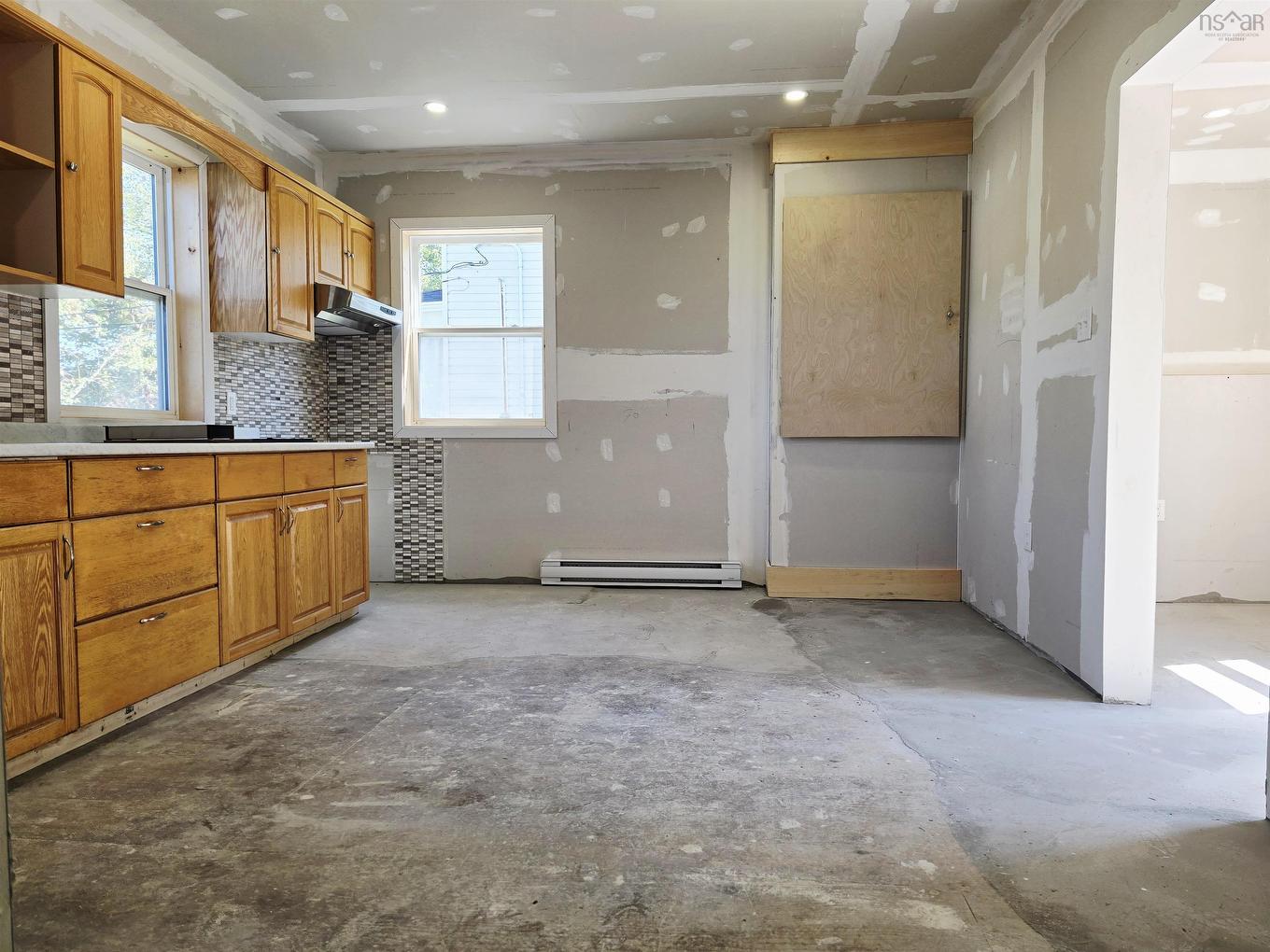 55 Bridge Avenue, Stellarton, NS