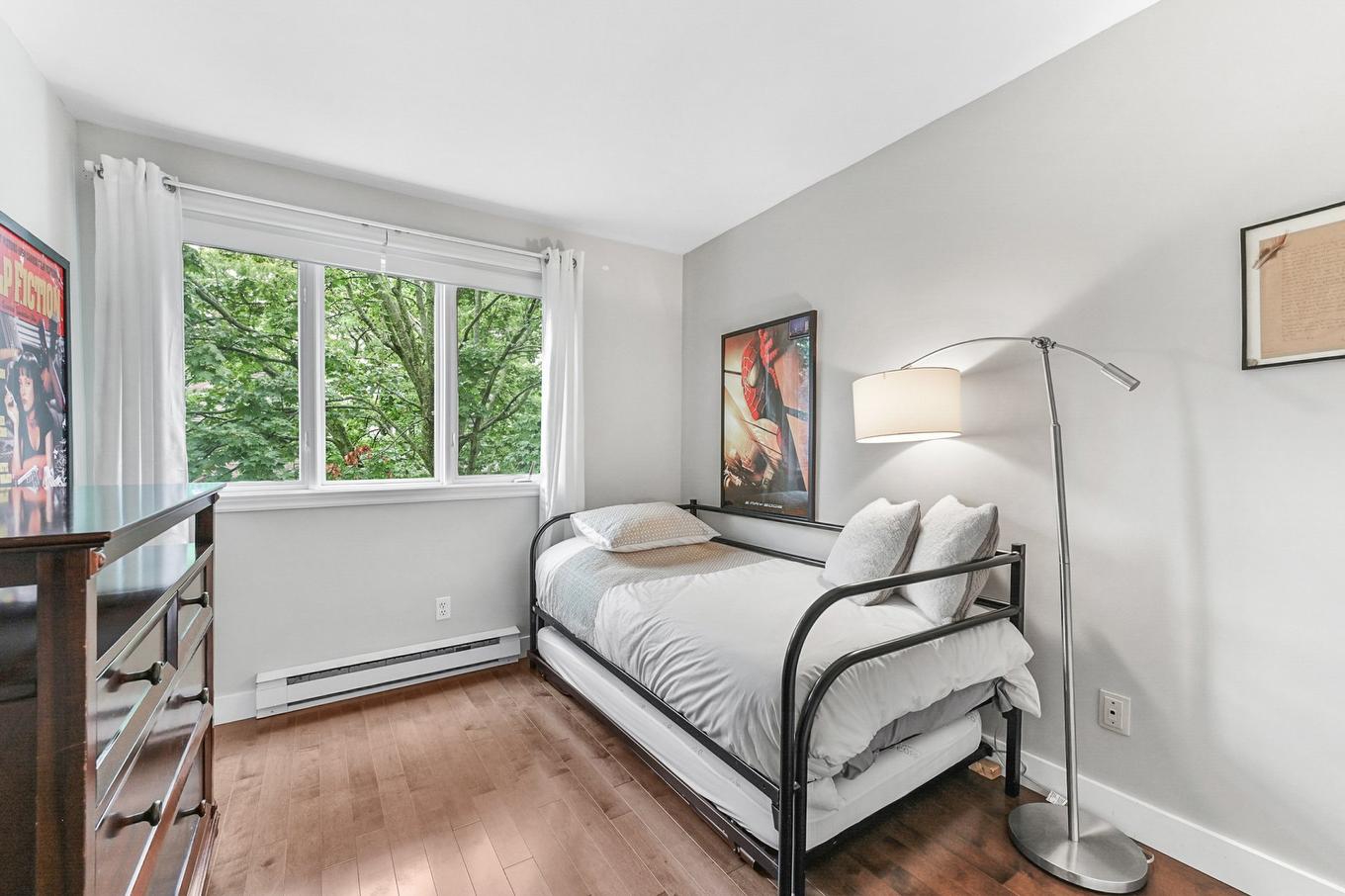 Chambre à coucher - 1702 Rue Adoncour, Longueuil (Le Vieux-Longueuil), QC - Indoor Photo Showing Bedroom