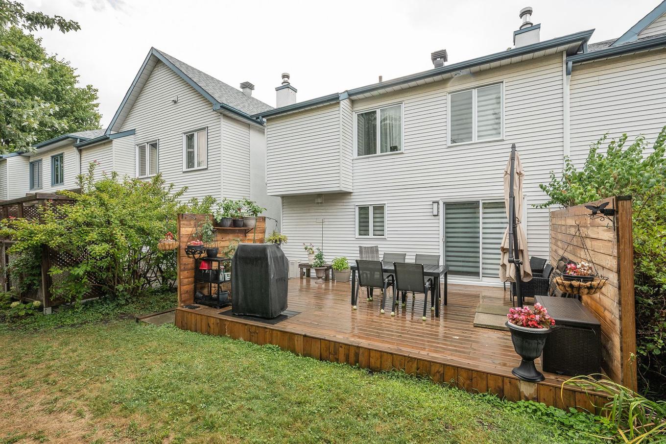 Extérieur - 1702 Rue Adoncour, Longueuil (Le Vieux-Longueuil), QC - Outdoor With Deck Patio Veranda With Exterior