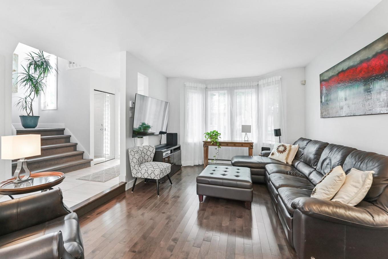 Salon - 1702 Rue Adoncour, Longueuil (Le Vieux-Longueuil), QC - Indoor Photo Showing Living Room