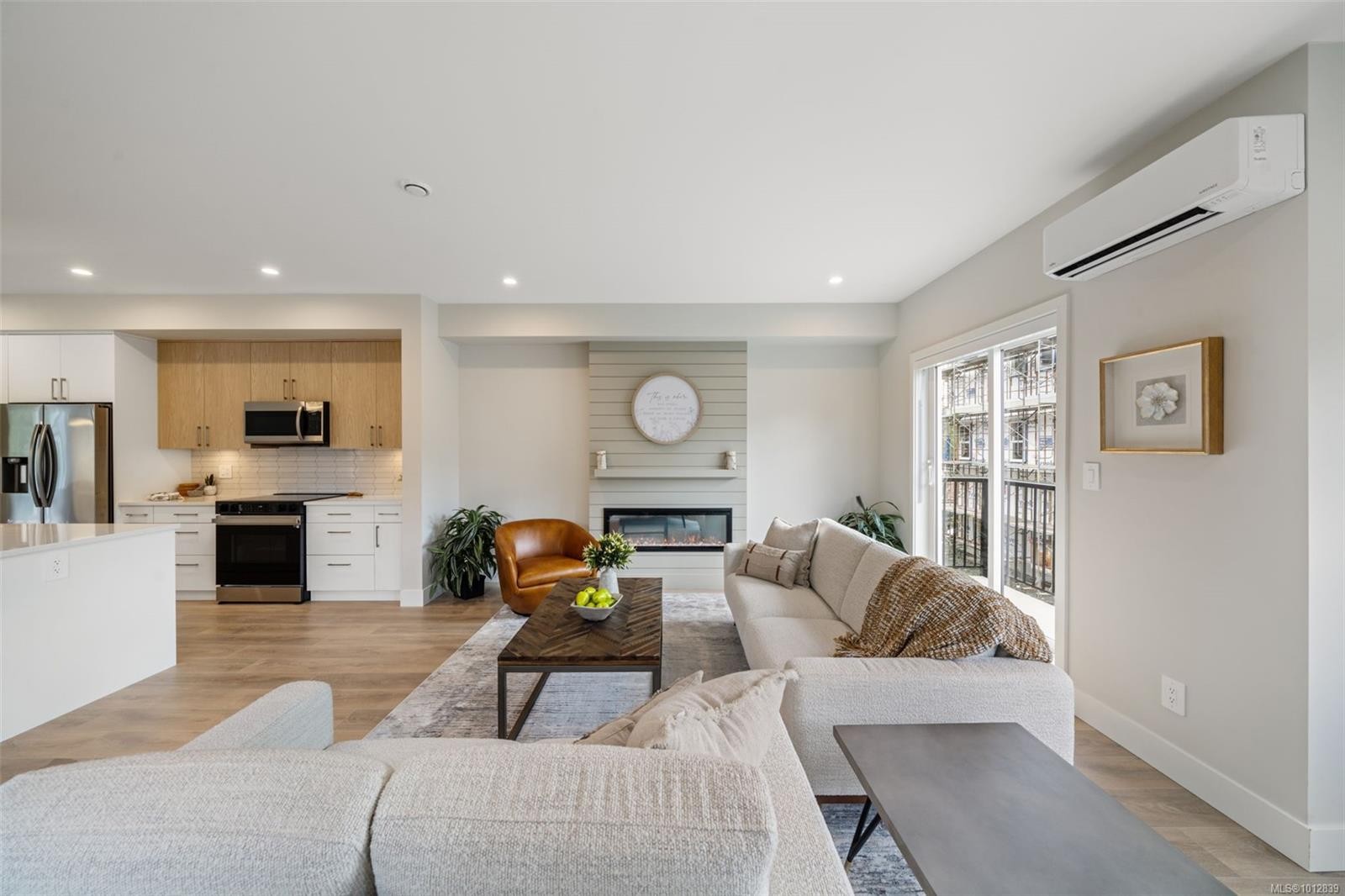 1214 Arcadiawood Crt, Langford, BC