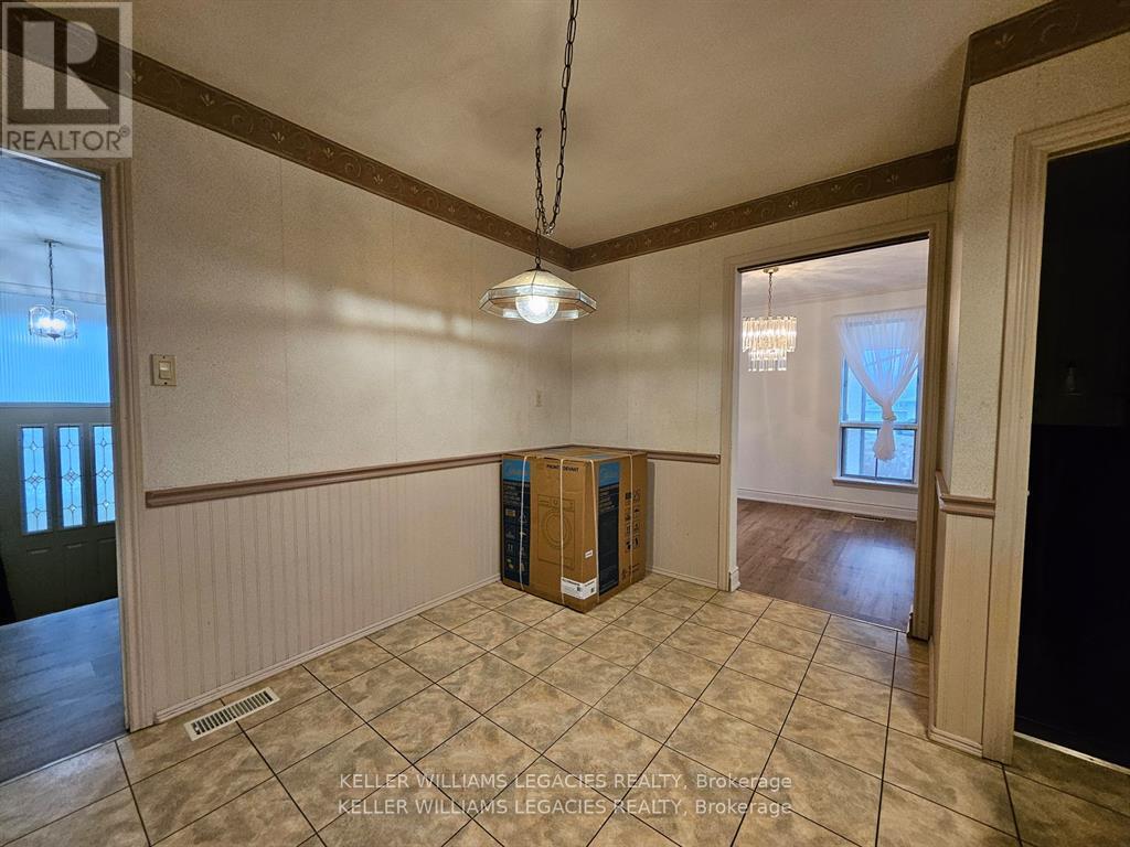 Main - 30 Gosling Road, Vaughan, ON - Indoor Photo Showing Other Room