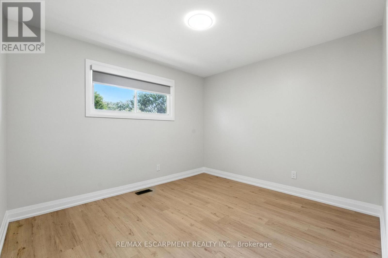 A - 929 Upper Ottawa Street, Hamilton, ON - Indoor Photo Showing Other Room