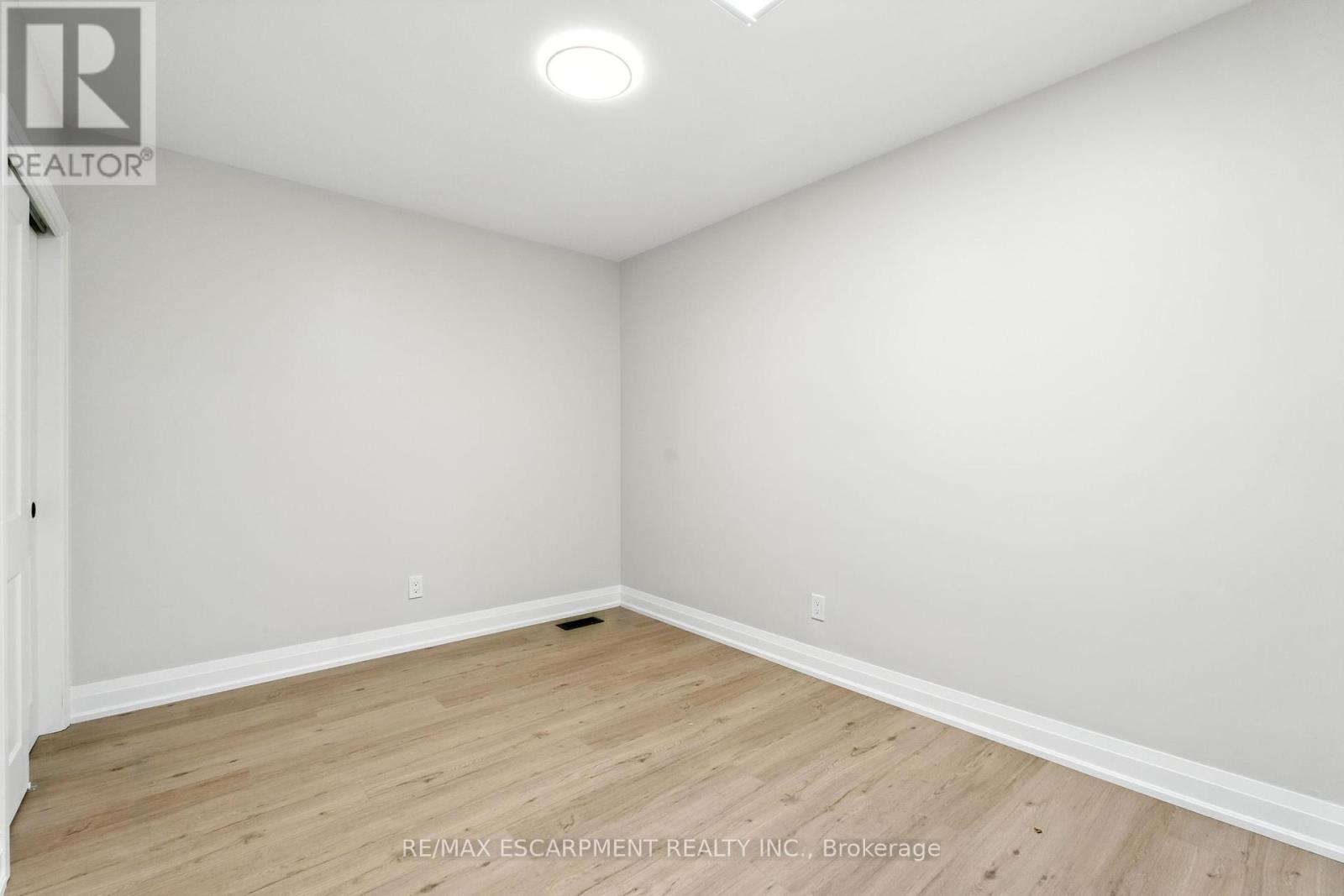 A - 929 Upper Ottawa Street, Hamilton, ON - Indoor Photo Showing Other Room