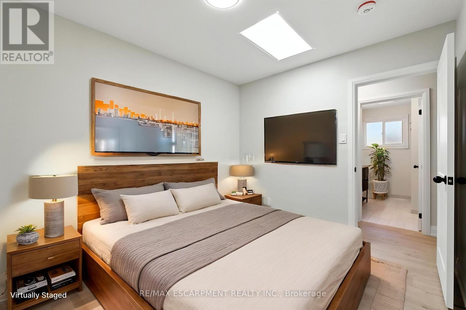 VIRTUALLY STAGED - A - 929 Upper Ottawa Street, Hamilton, ON - Indoor Photo Showing Bedroom