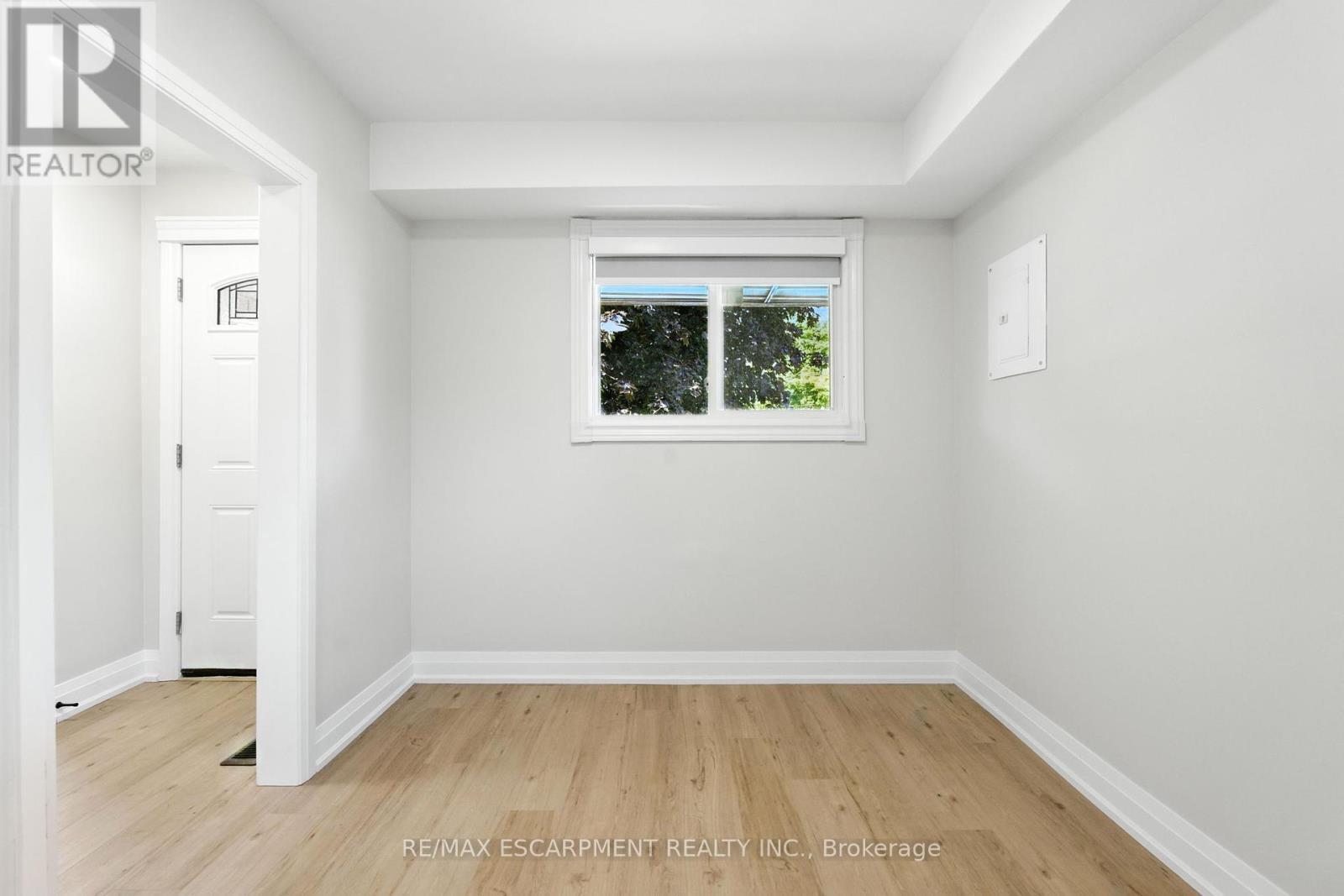 A - 929 Upper Ottawa Street, Hamilton, ON - Indoor Photo Showing Other Room