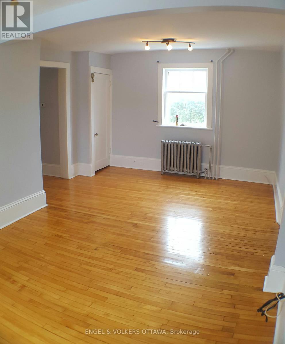 989 Bakervale Drive, Ottawa, ON - Indoor Photo Showing Other Room