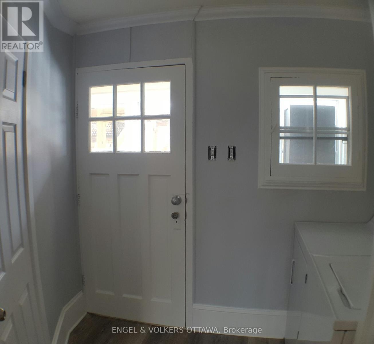 989 Bakervale Drive, Ottawa, ON - Indoor Photo Showing Other Room