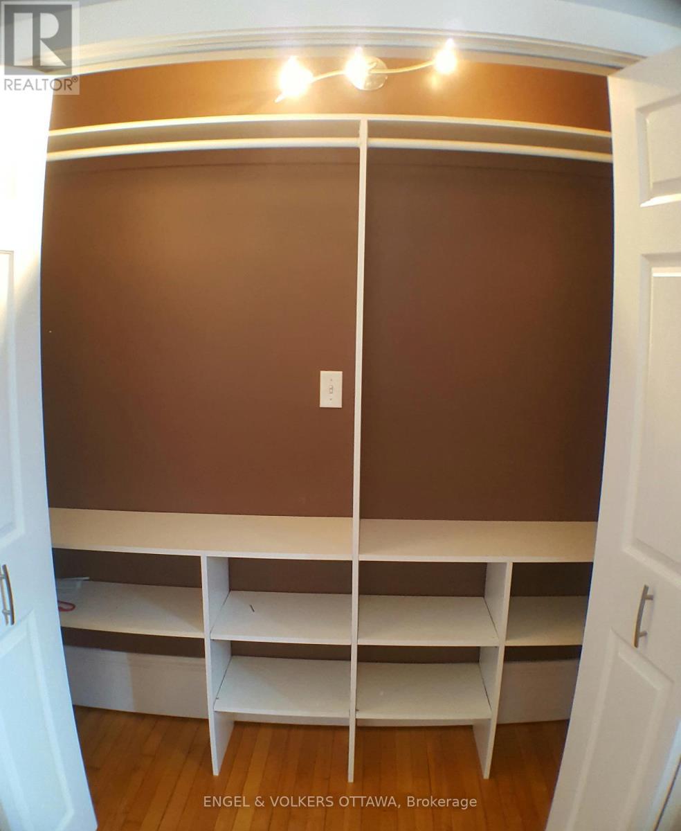 989 Bakervale Drive, Ottawa, ON - Indoor With Storage