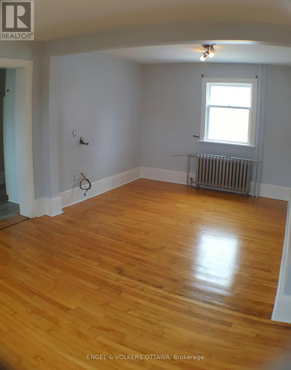 989 Bakervale Drive, Ottawa, ON - Indoor Photo Showing Other Room