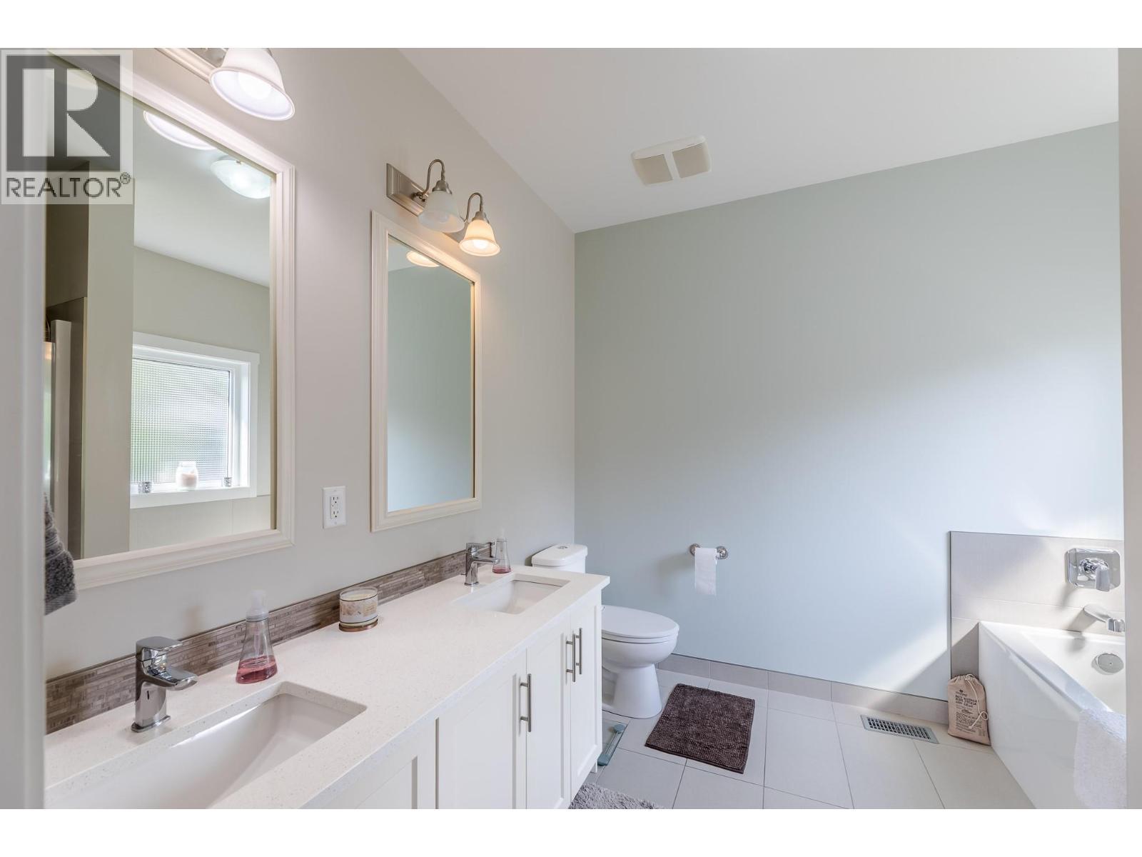 1675 Penticton Avenue Unit# 165, Penticton, BC - Indoor Photo Showing Bathroom