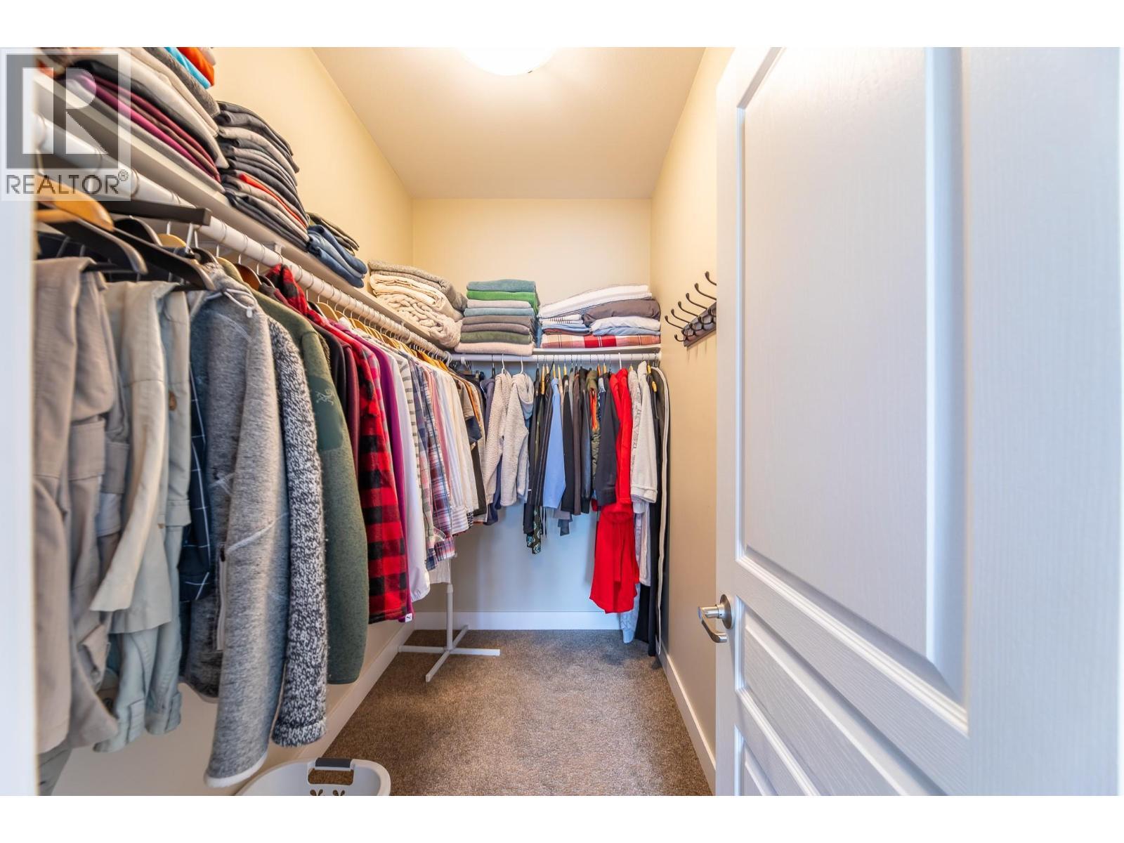 1675 Penticton Avenue Unit# 165, Penticton, BC - Indoor With Storage