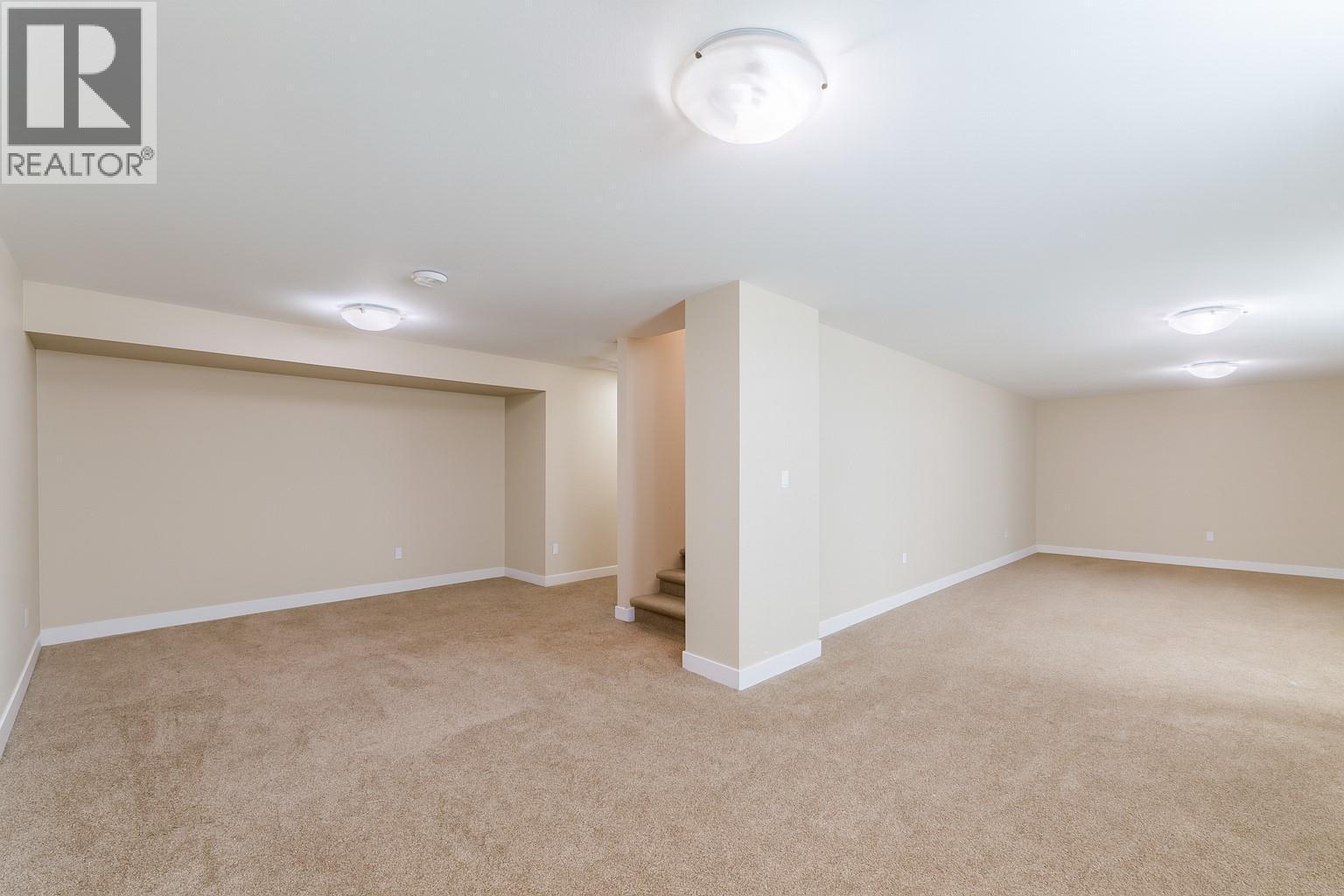 1675 Penticton Avenue Unit# 165, Penticton, BC - Indoor Photo Showing Other Room