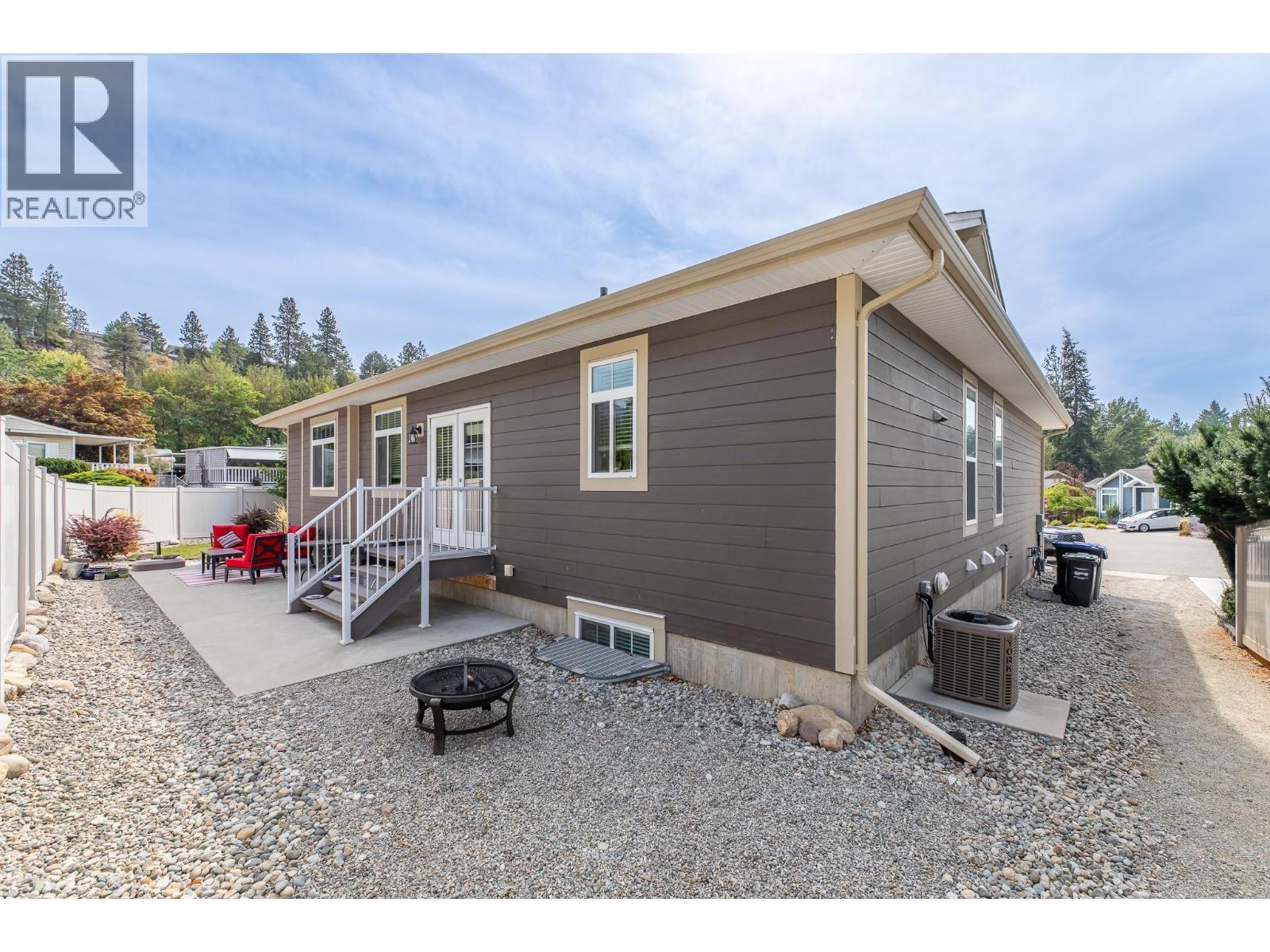 1675 Penticton Avenue Unit# 165, Penticton, BC - Outdoor With Exterior