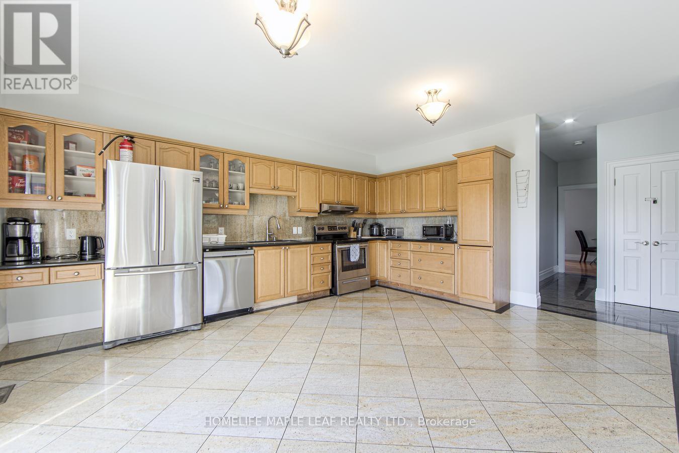 9035 Highway 89, Adjala-Tosorontio, ON - Indoor Photo Showing Kitchen