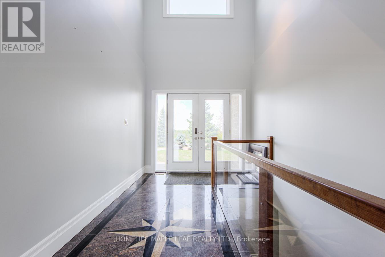 9035 Highway 89, Adjala-Tosorontio, ON - Indoor Photo Showing Other Room