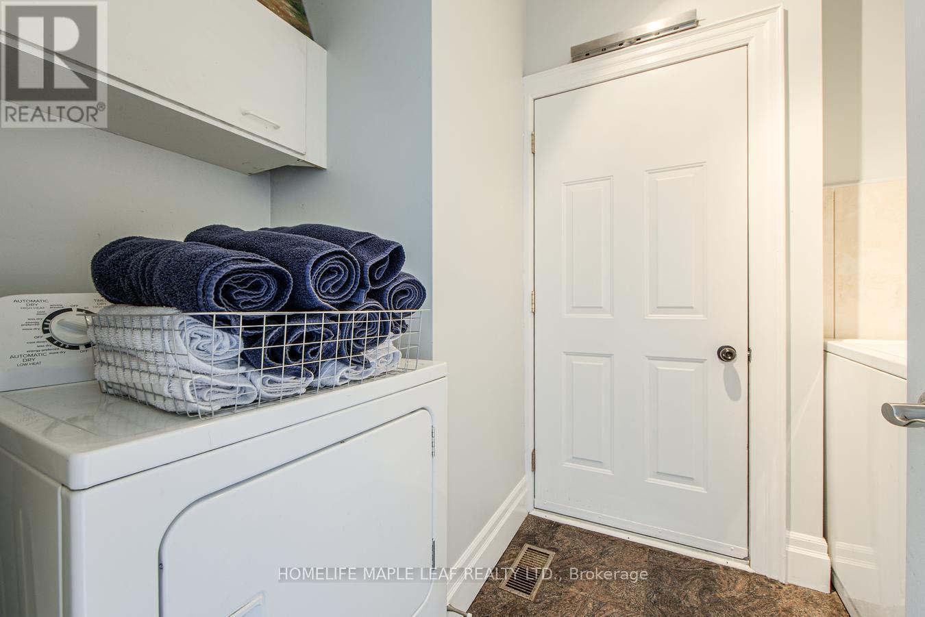 9035 Highway 89, Adjala-Tosorontio, ON - Indoor Photo Showing Laundry Room