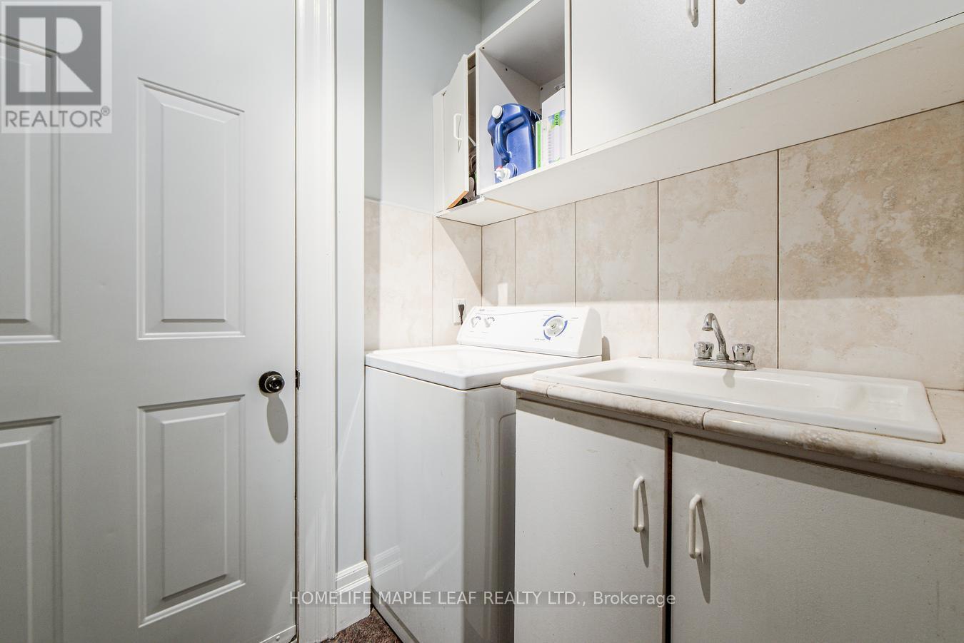 9035 Highway 89, Adjala-Tosorontio, ON - Indoor Photo Showing Laundry Room