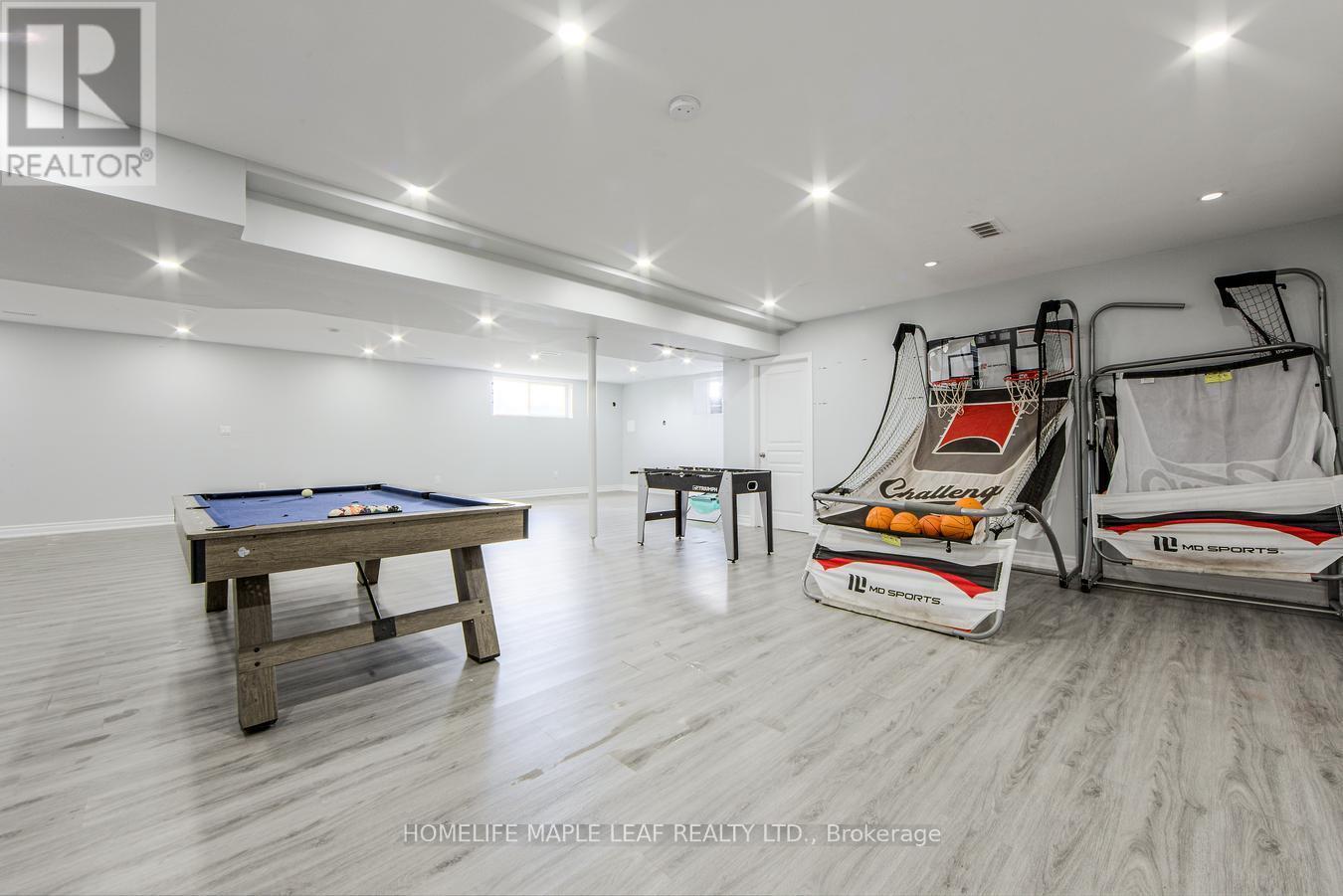 9035 Highway 89, Adjala-Tosorontio, ON - Indoor Photo Showing Other Room