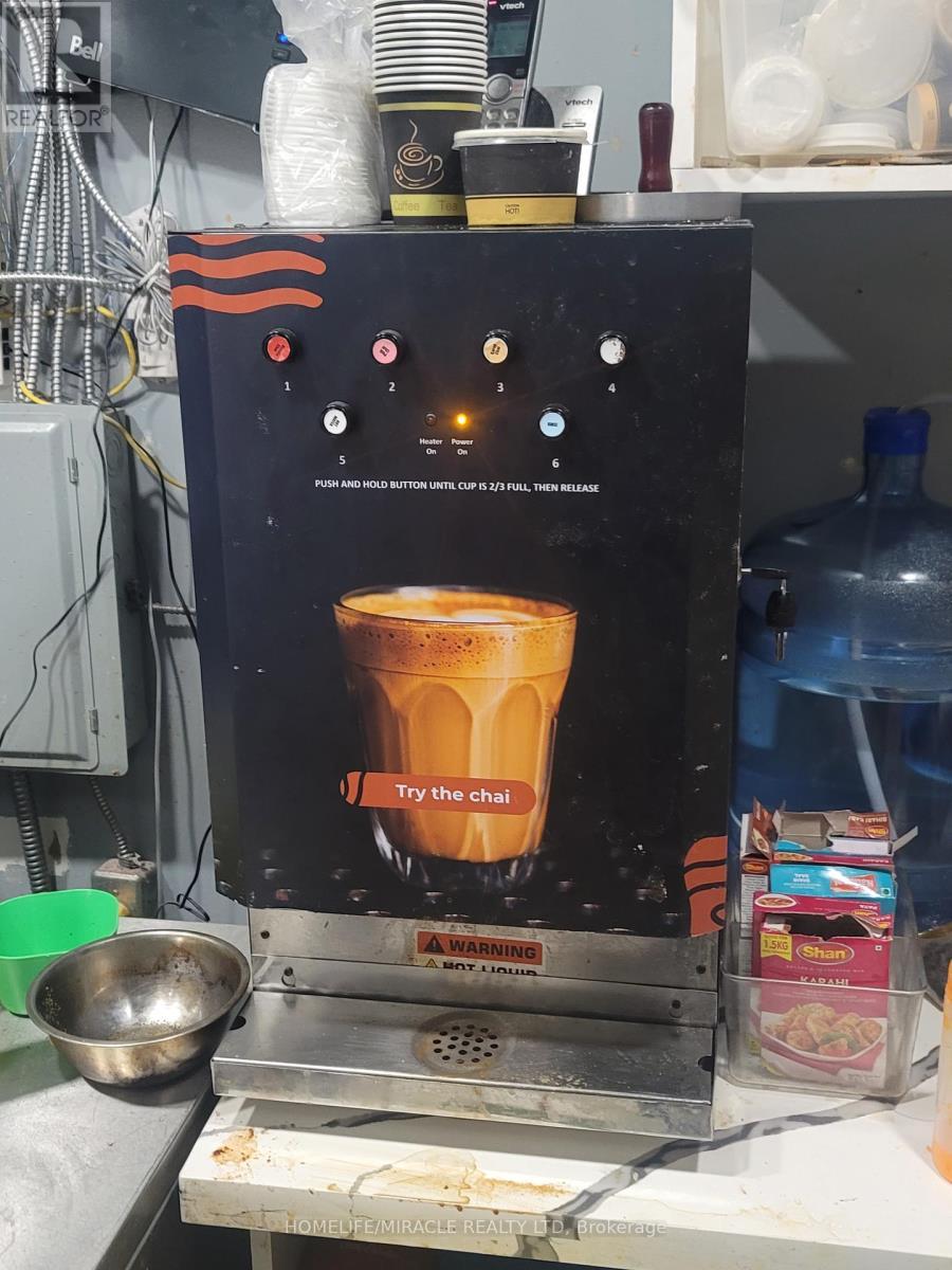 315 Traders Boulevard, Mississauga, ON