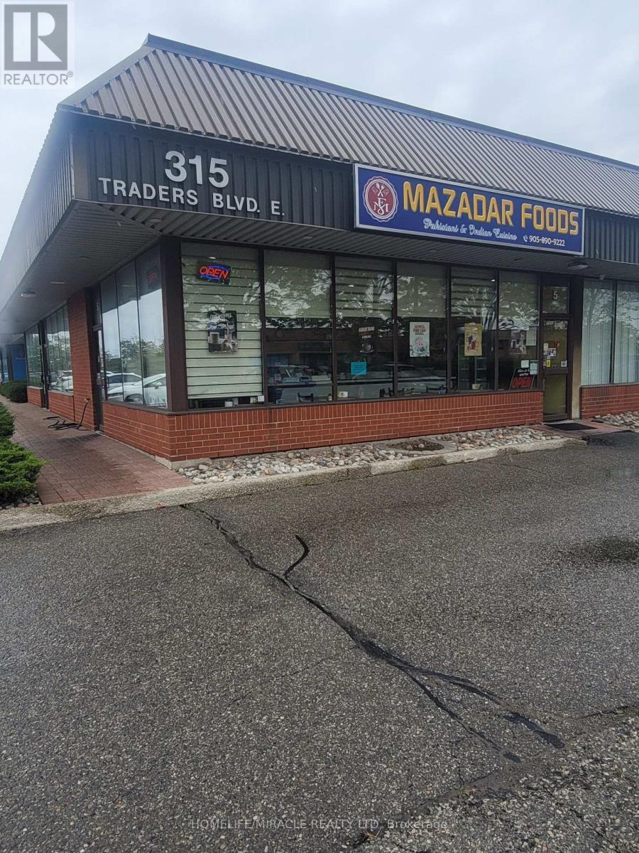 315 Traders Boulevard, Mississauga, ON