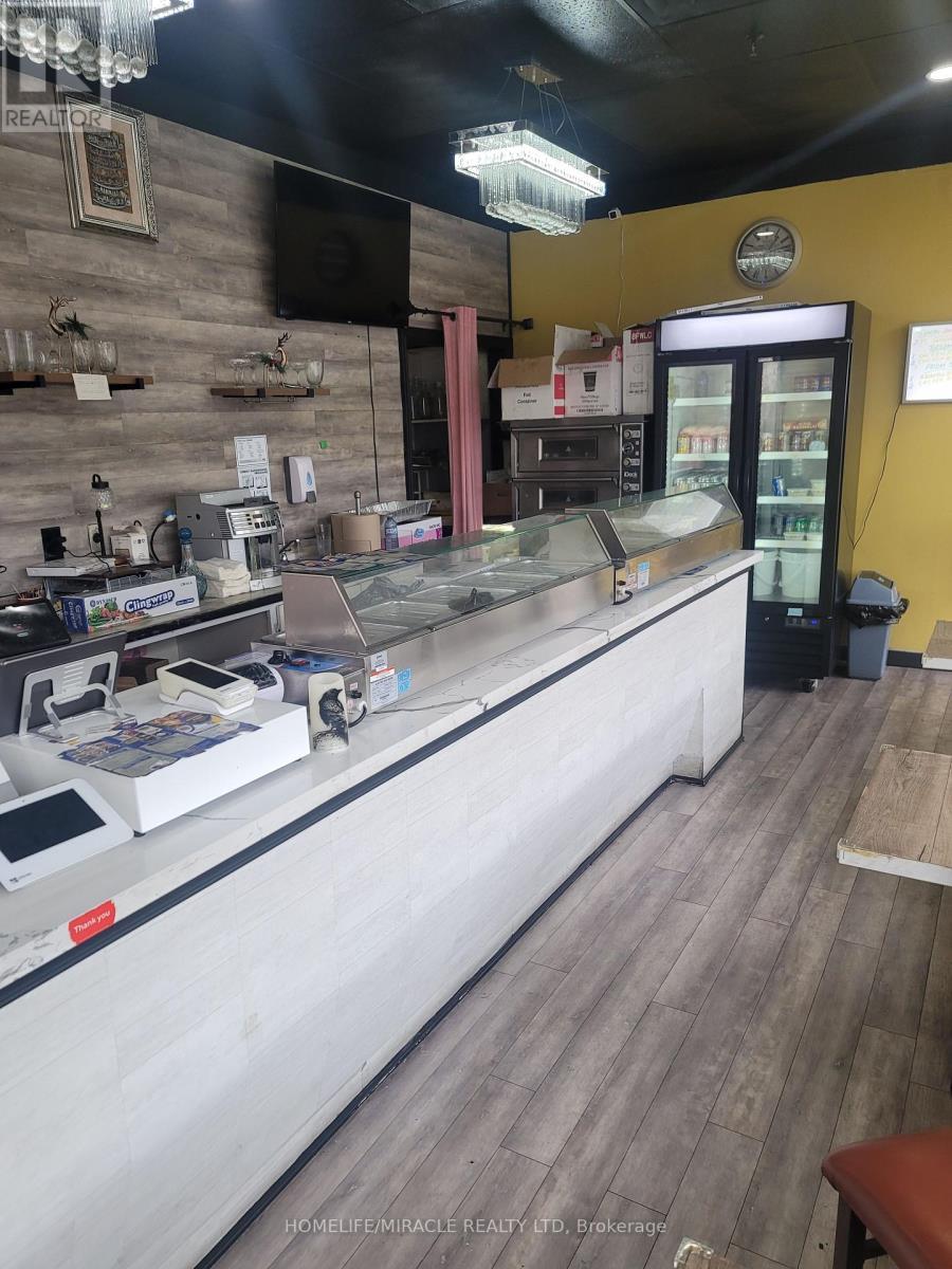 315 Traders Boulevard, Mississauga, ON