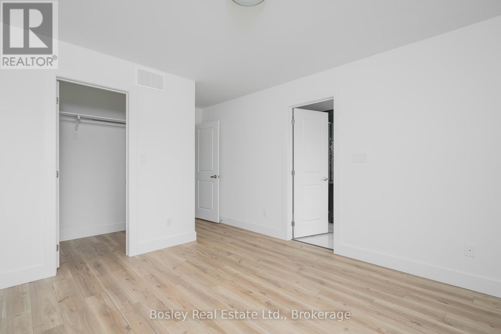 132 White Oak Crescent, Blue Mountains, ON - Indoor Photo Showing Other Room