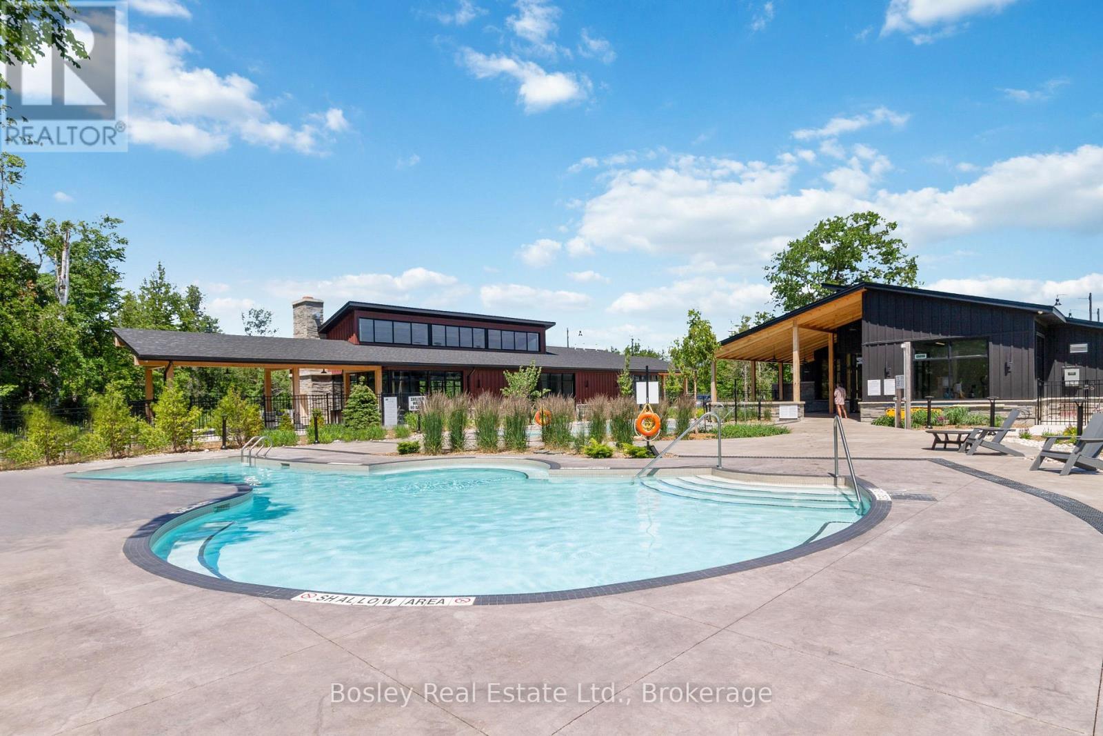 132 White Oak Crescent, Blue Mountains, ON - Outdoor With In Ground Pool