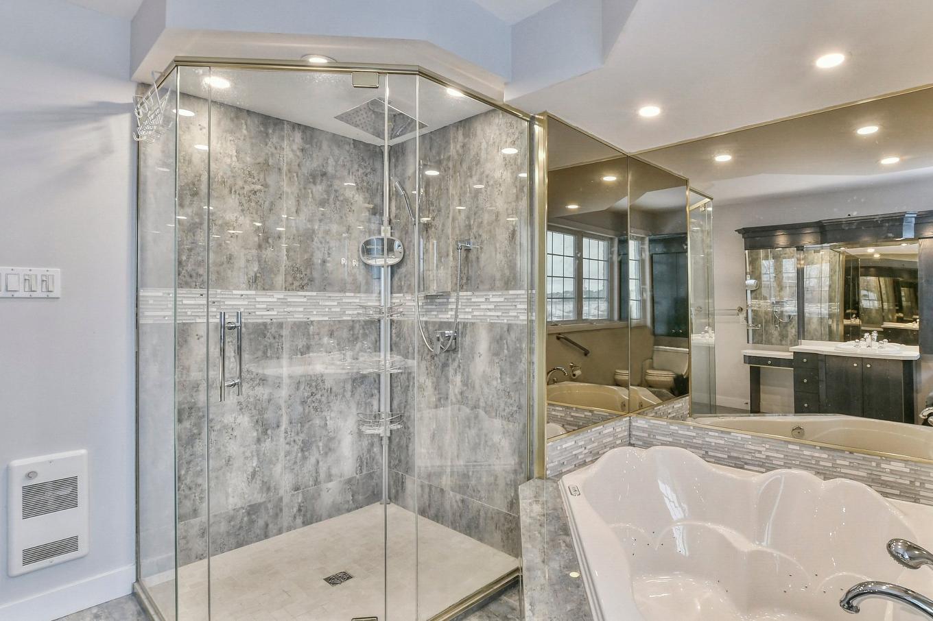 Bathroom - 657 Boul. Monseigneur-Dubois, Saint-Jérôme, QC - Indoor Photo Showing Bathroom