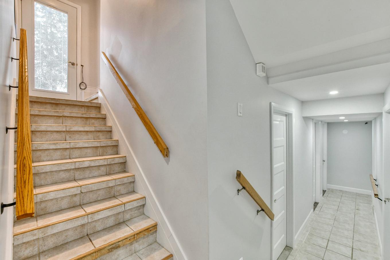 Staircase - 657 Boul. Monseigneur-Dubois, Saint-Jérôme, QC - Indoor Photo Showing Other Room